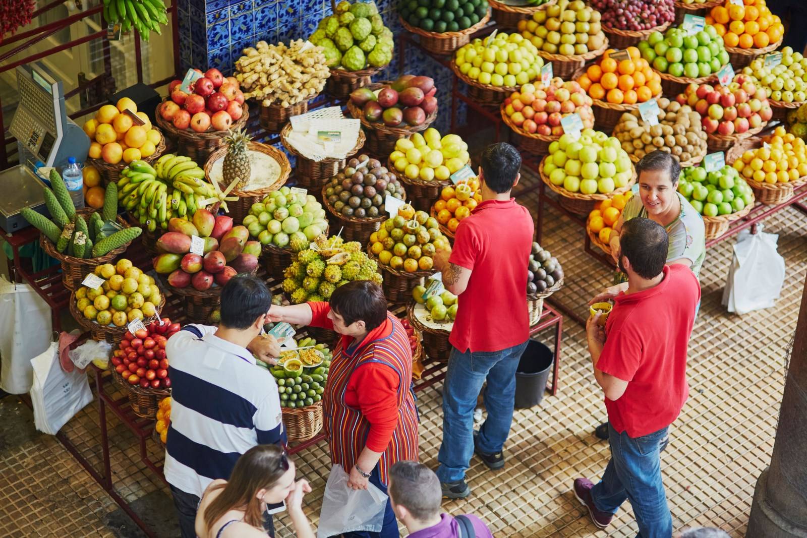 Voyage à Madère à la découverte des différents types de fruits exotiques
