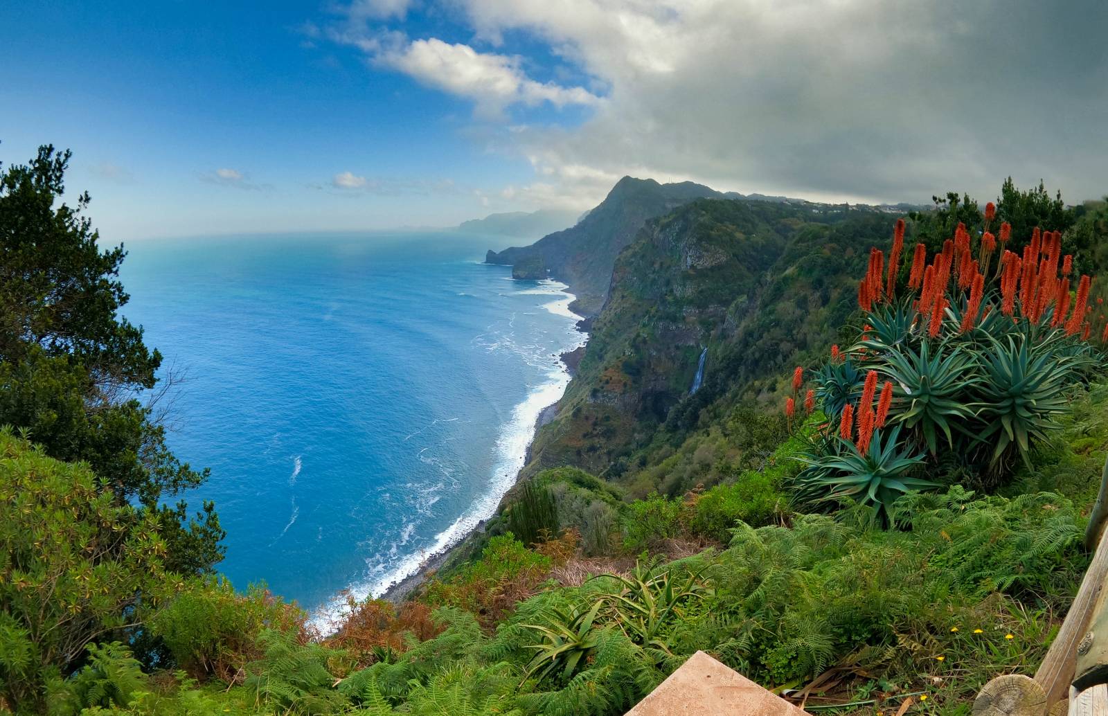 Côte nord  São Jorge Madère Portugal
