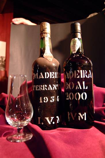 Le vin savoureux de Madère : un trésor à découvrir